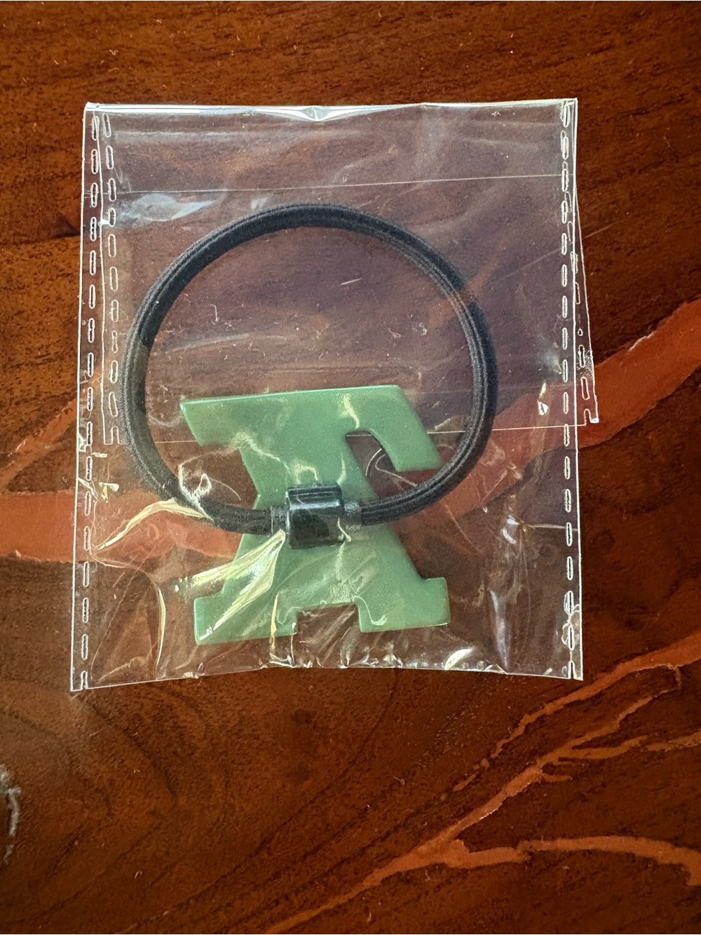 LV Logo Hair Tie Pair in Gold and Iridescent Green - Picture 3 of 7